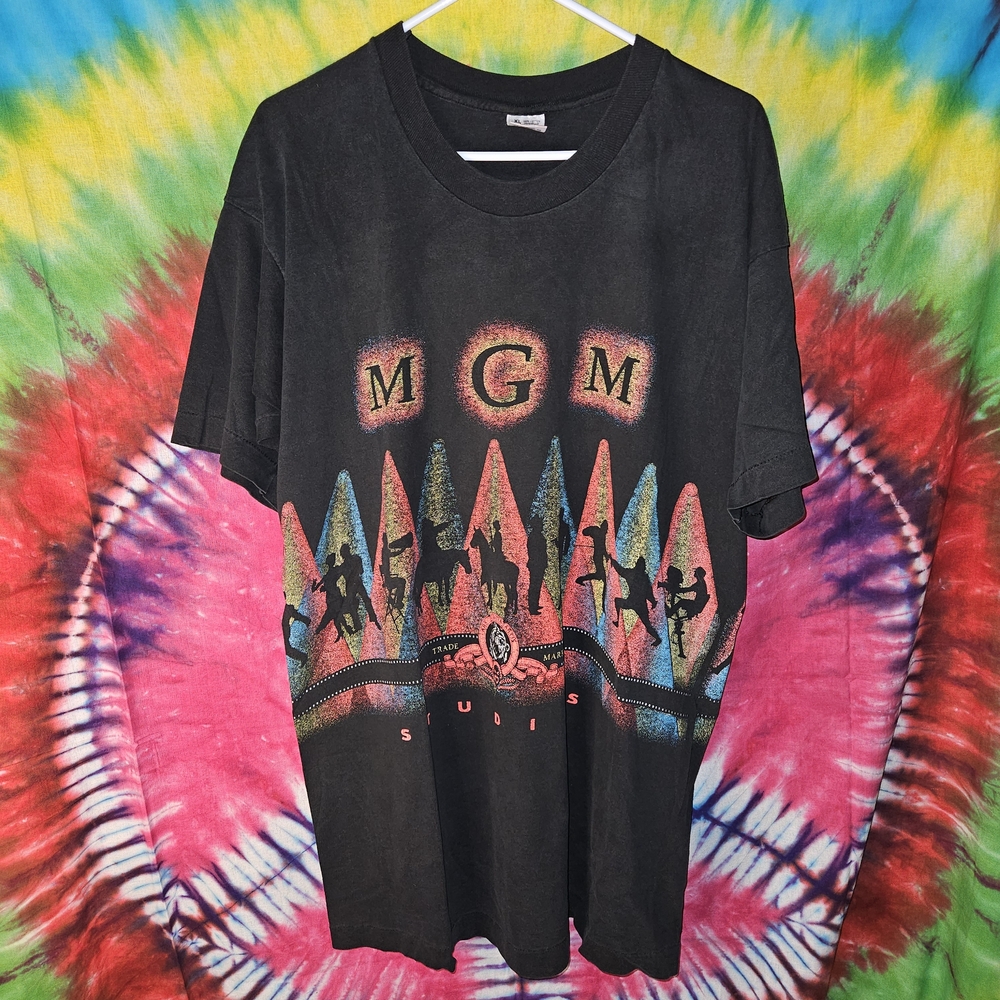 Black Fruit Of The Loom 90's MGM Graphic Tee with Multicolor Wraparound Design
